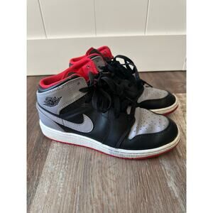 Jordan 1’s in gray, black, red size Youth 4.5
